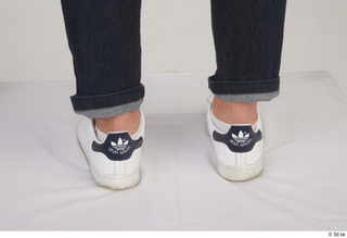 Yoshinaga Kuri casual foot white sneakers 0005.jpg